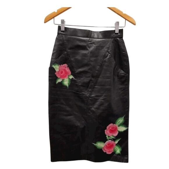 Vintage Wilsons Leather Skirt | Size 6 | Hand Painted Flowers | Real Leather - Picture 1 of 5